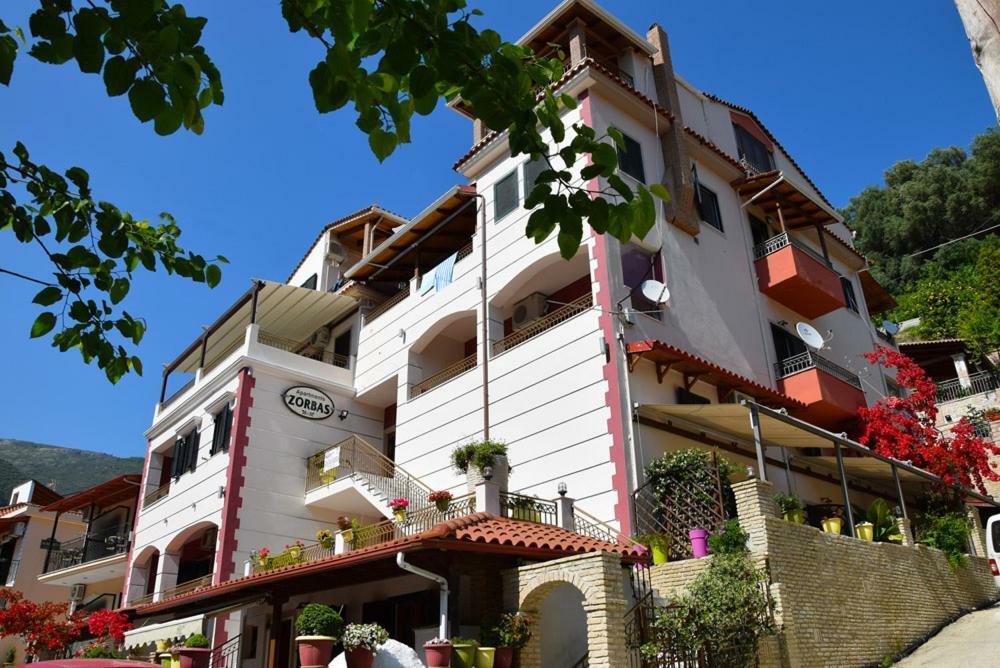 Zorbas Apartments Parga Exterior foto